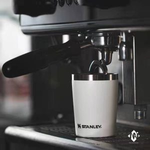Cốc cà phê giữ nhiệt có nắp Stanley Adventure shortstack travel mug