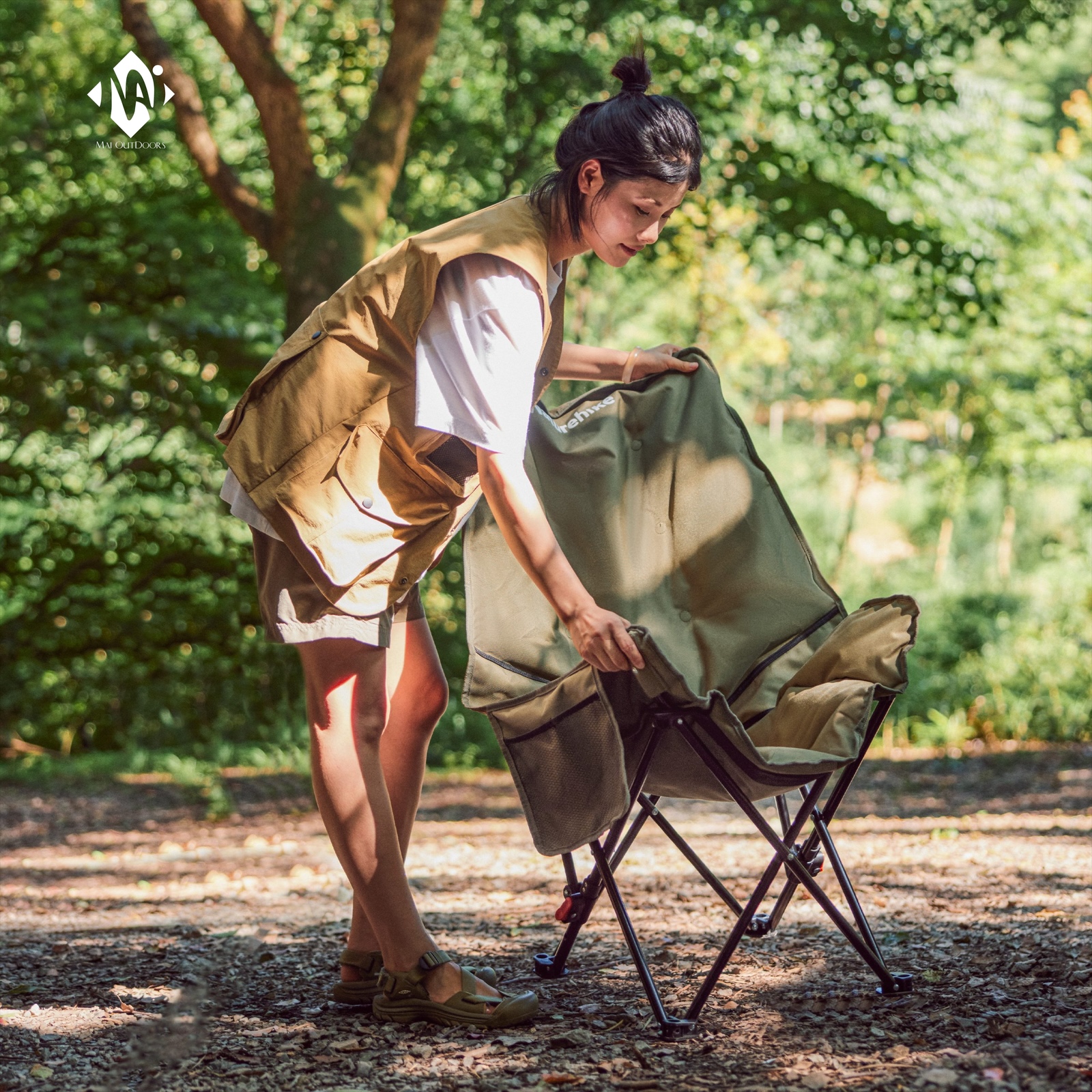 Ghế mặt trăng đệm bông tựa lưng cao Sea Star 001 NatureHike CNK2450JJ020 Ghế mặt trăng đệm bông tựa lưng cao Sea Star 001 NatureHike CNK2450JJ020