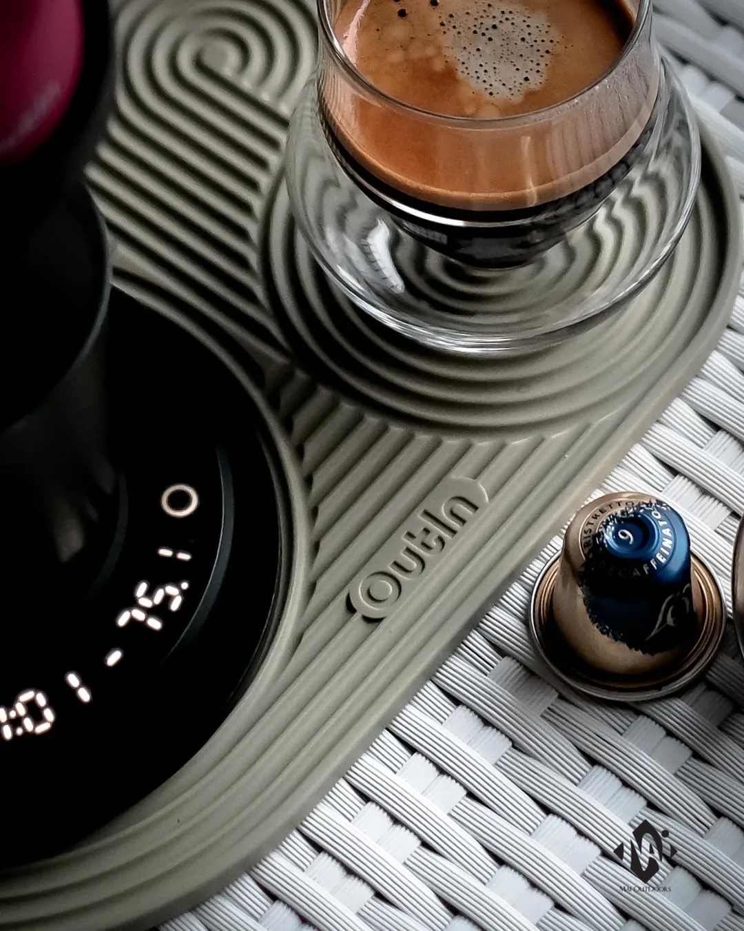 Tấm lót cà phê silicon OutIn